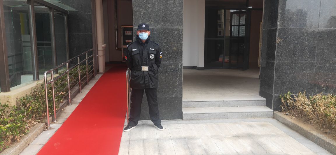 售楼处保安.jpg